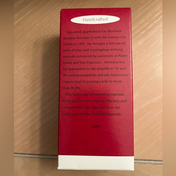 Hallmark Keepsake Ornament. Joe Montana - Kansas City Chiefs. 1995. QXI6207. - Picture 2 of 5